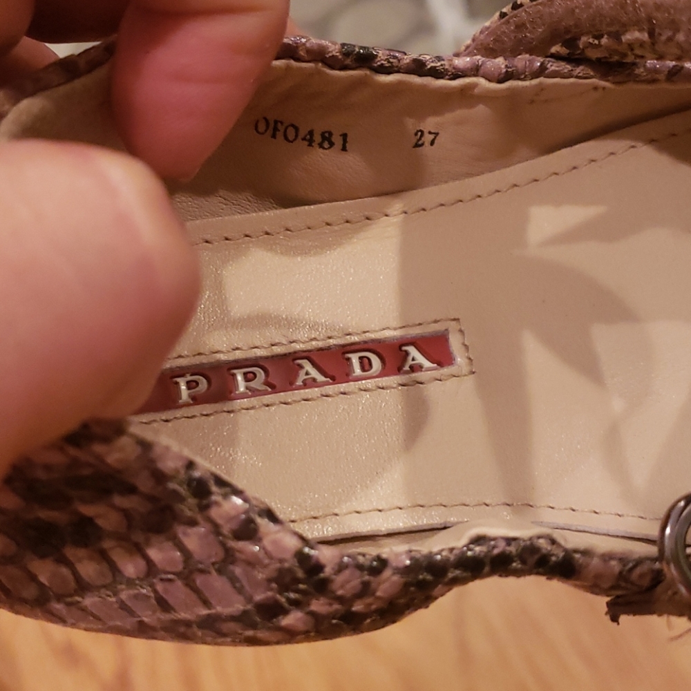 Prada girl's leather snake skin shoes US 11/EU 27